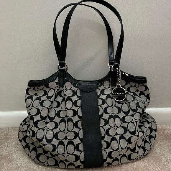 Coach Handbags - Coach bag